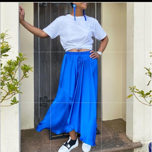 Zara Dresses & Skirts - Zara NWT Asymmetrical blue Skirt
